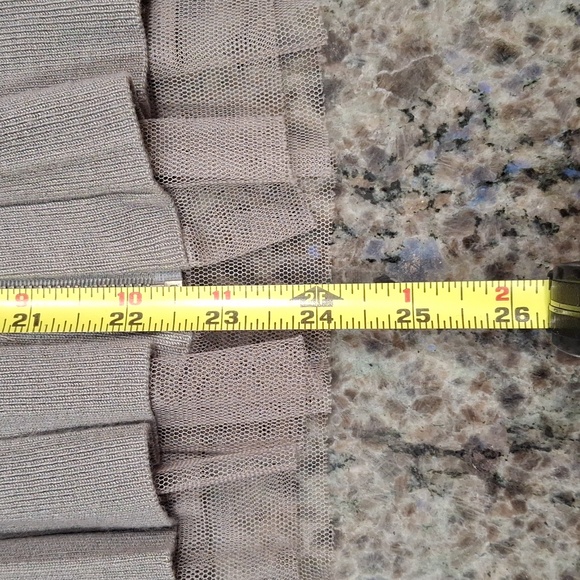 "TWELVE by TWELVE" Women's Sz. L, Gray sweater with ruffles pleats and flares. - Picture 13 of 13